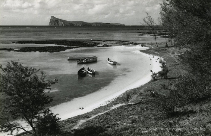 Cap Malheureux - Public Beach - Pirogues - 1960s